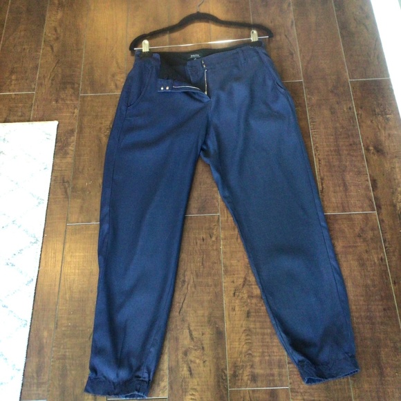 Aritzia Babaton pants deep blue, front slash pockets Sz 8 - Picture 1 of 11